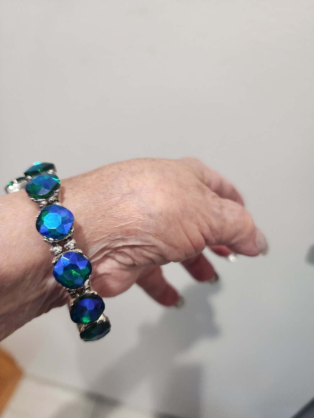 Silver Stretch Bracelet with Mermaid Blue Faceted Stones - Picture 4 of 5